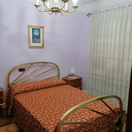 Callejon Del Palacio 度假居 Munoveros