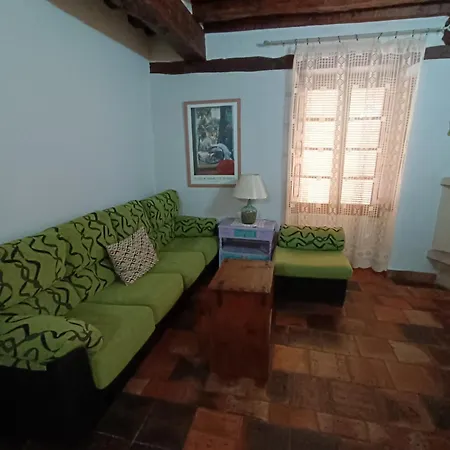 Callejon Del Palacio 度假居 Munoveros