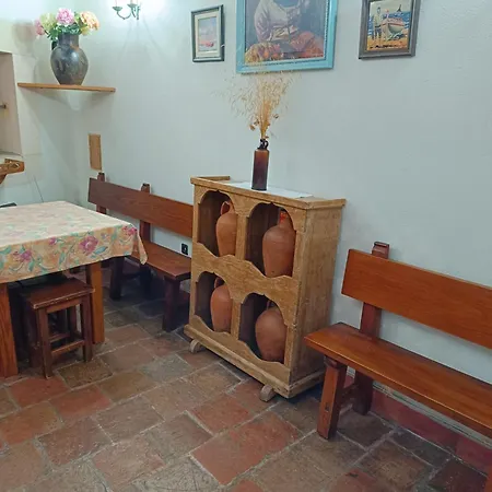 Nyaraló Callejon Del Palacio Munoveros