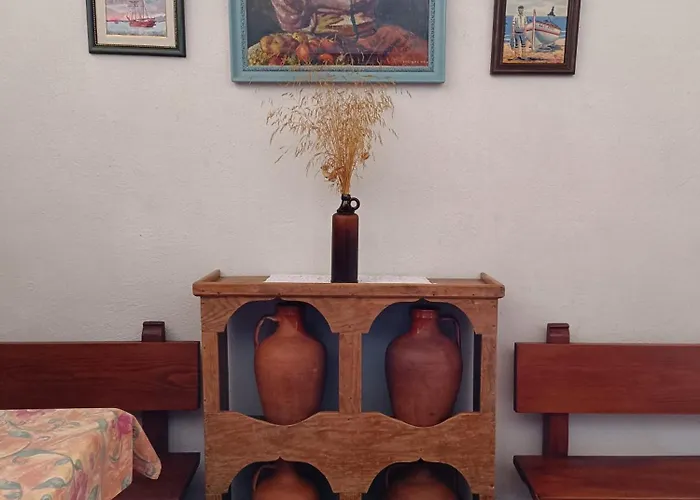 Callejon Del Palacio Munoveros